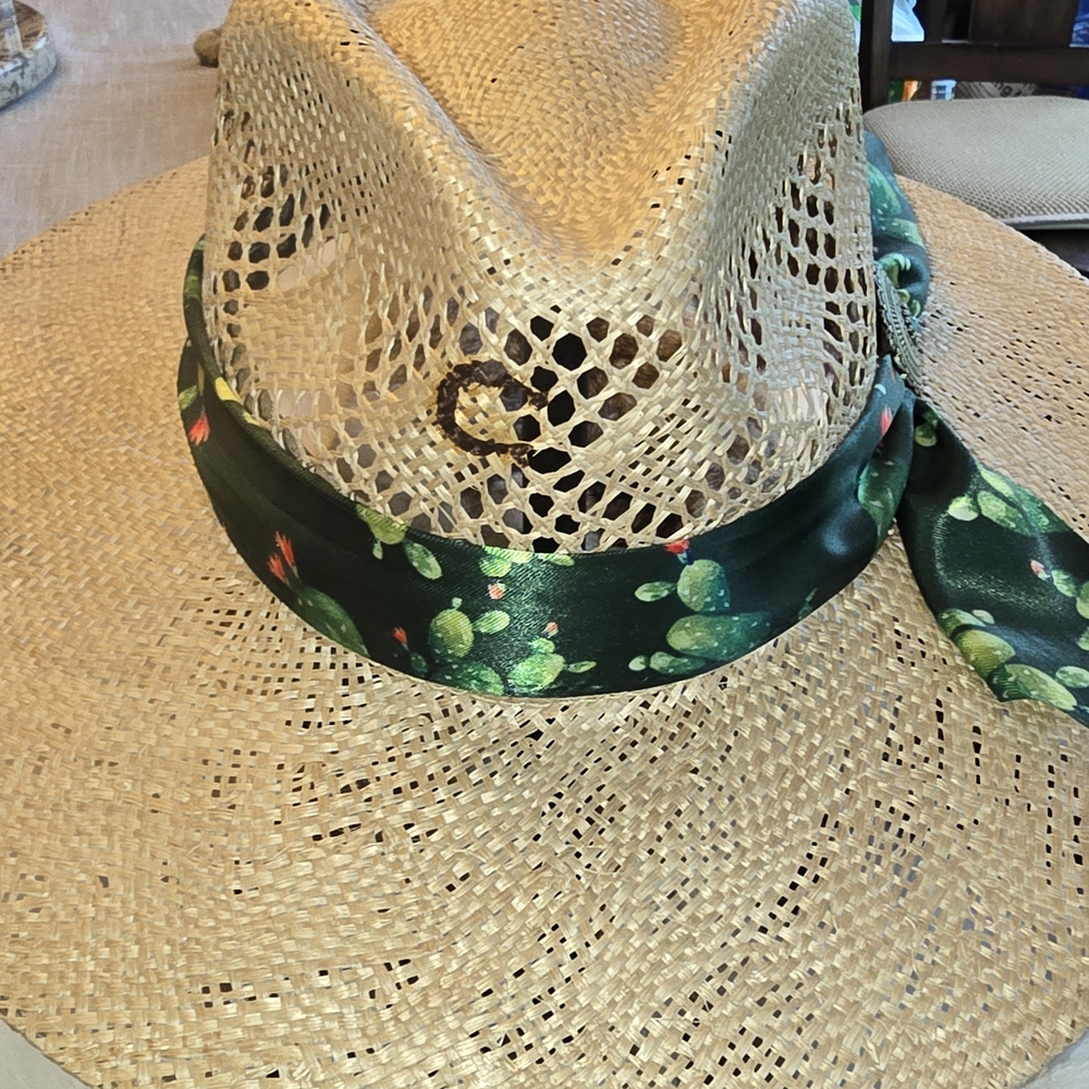 Charlie 1 Horse Straw Hat With Cactus Ribbon Hat Band And Concho - Picture 2 of 7